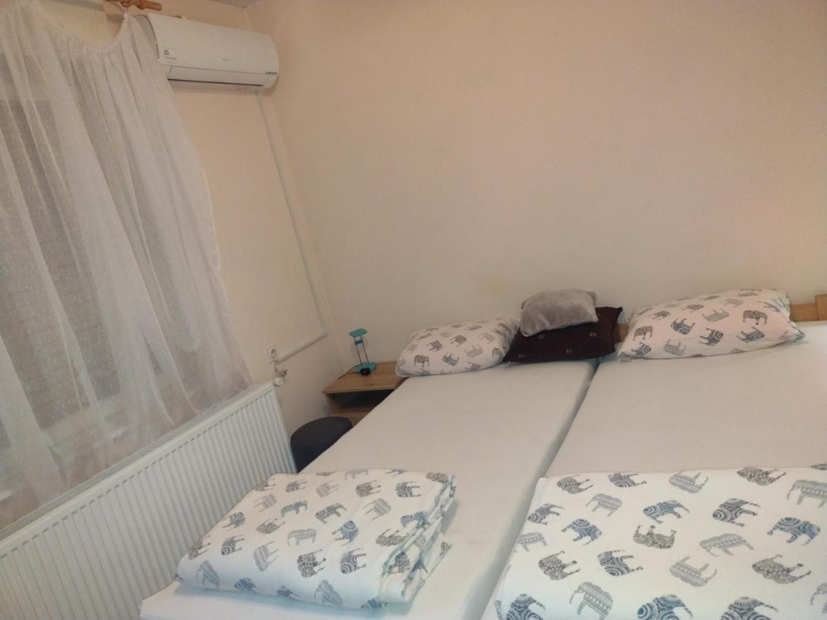 Evelin Sobe Apartment Backa Topola Bagian luar foto
